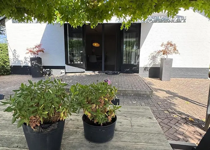 Stijlvol & Ruim Relax 'de Meierij' Hébergement de vacances Schijndel